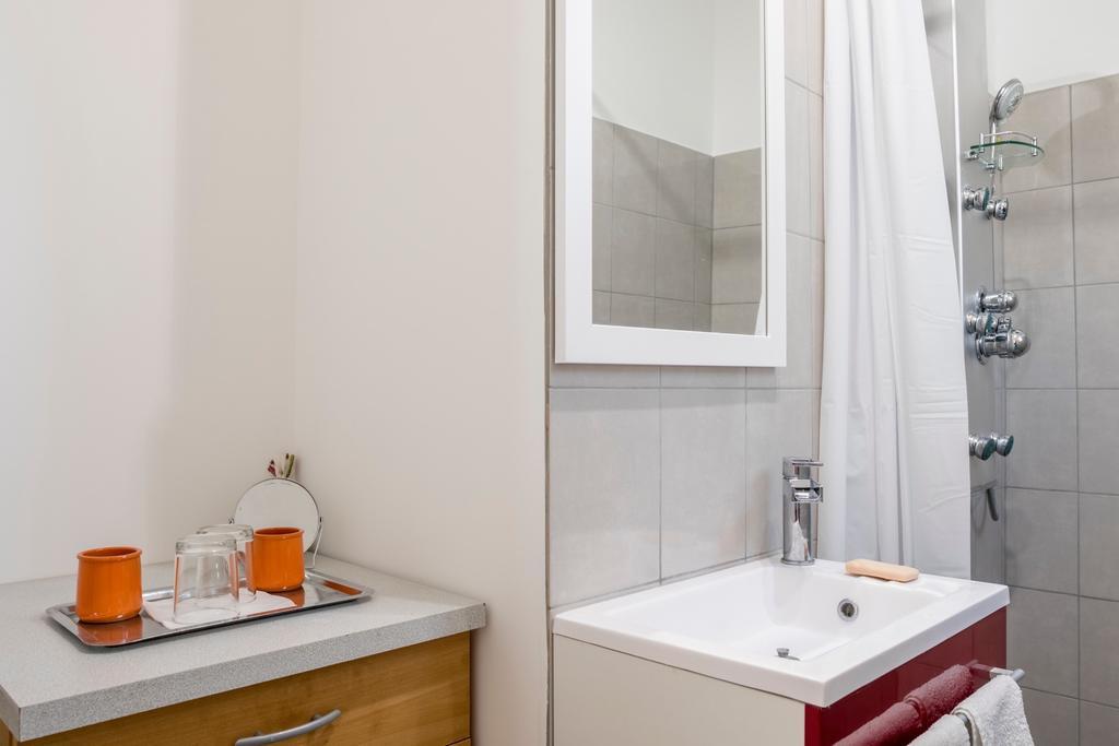Villa La Luberonnette à Saint-Saturnin-lès-Apt Chambre photo