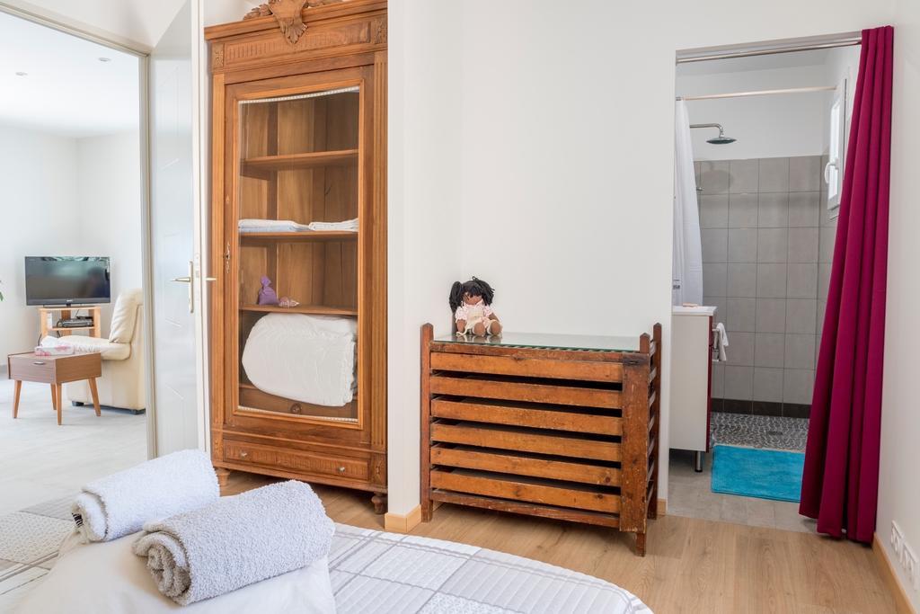 Villa La Luberonnette à Saint-Saturnin-lès-Apt Chambre photo
