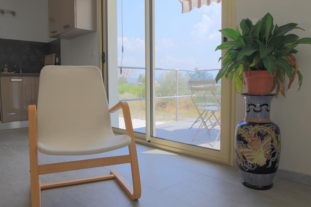 Villa La Luberonnette à Saint-Saturnin-lès-Apt Chambre photo