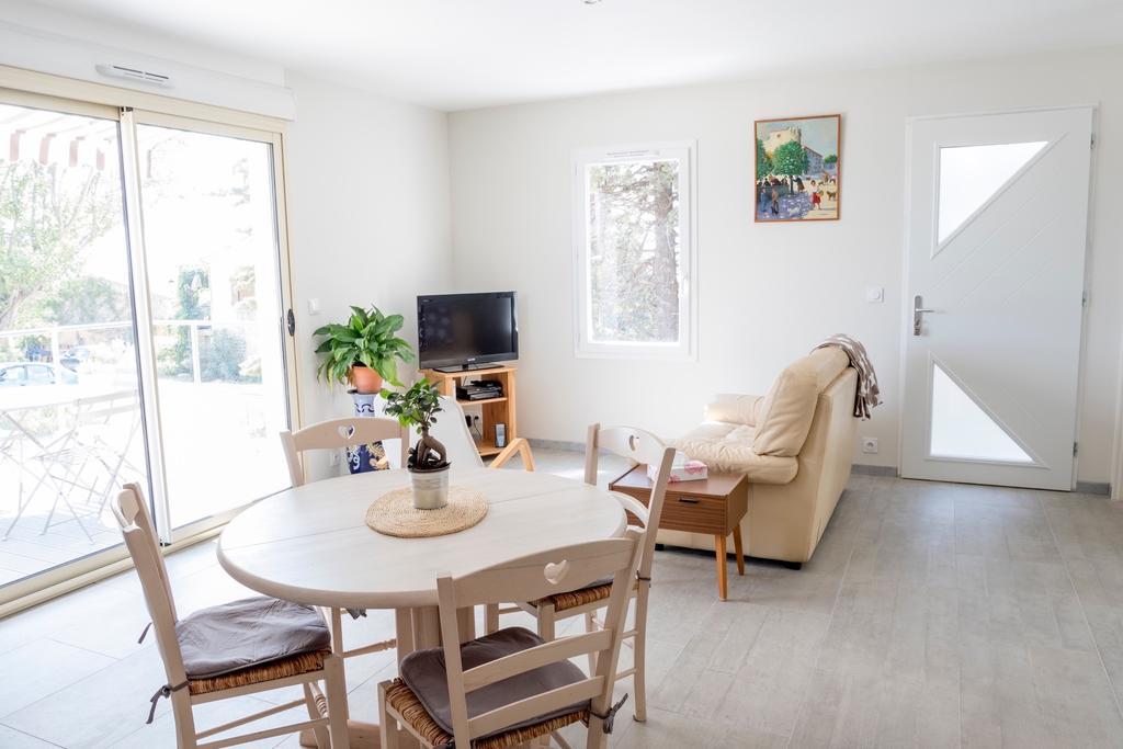 Villa La Luberonnette à Saint-Saturnin-lès-Apt Chambre photo